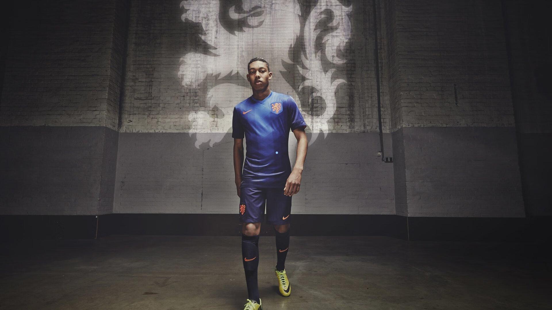 逆境开局2胜15负!西卡矢言,倾尽所有助队赢球,蜕变更优领袖